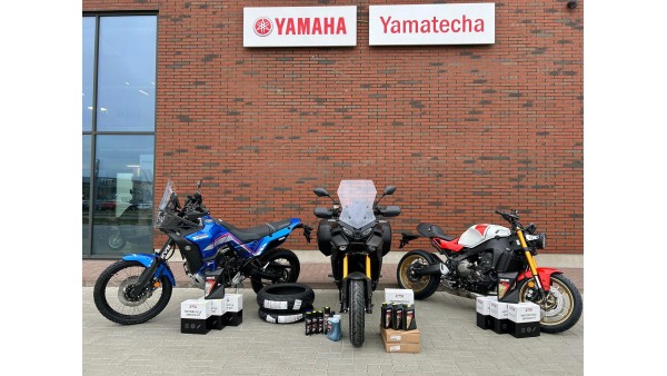 Yamaha motociklo...